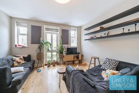 Apt 6 - Lounge
