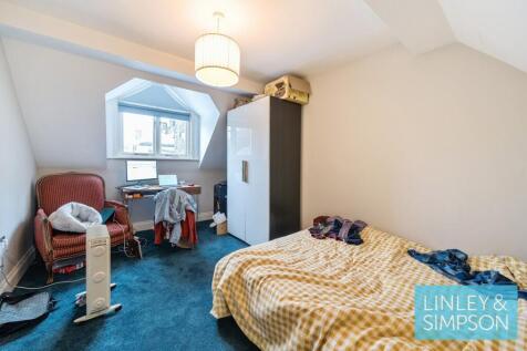 Apt 6 - Bedroom 2