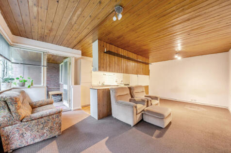 Lounge/Kitchen