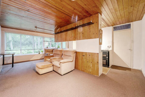 Lounge/Kitchen