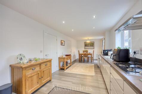 4 Elwell Grove-07.jpg
