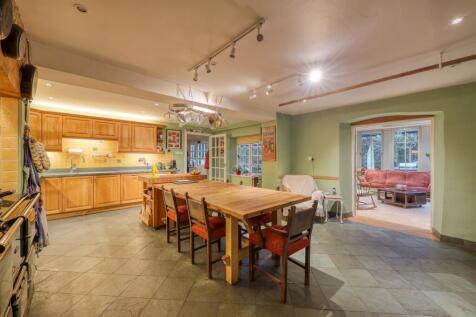 45 Main Street Caldecott-27.jpg