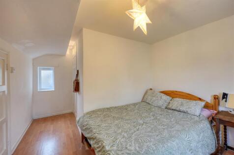 6 Witham Road -24.jpg