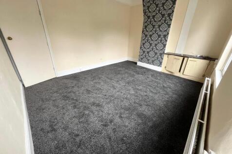 Living Room/Bedroom