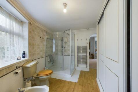 En-suite shower room