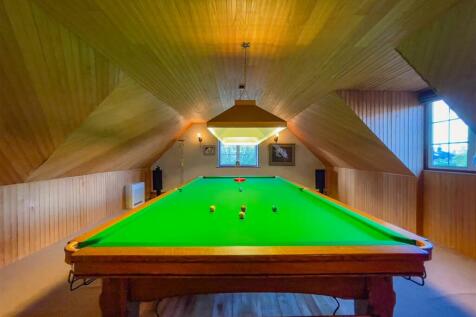 Snooker room