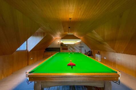 Snooker room