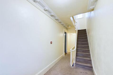 Communal Landing 1