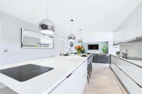 Open Plan Kitchen/Living/Dining Area