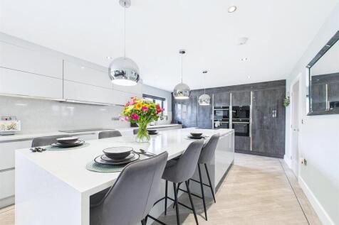 Open Plan Kitchen/Living/Dining Area