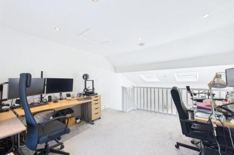 Office/Bedroom 4