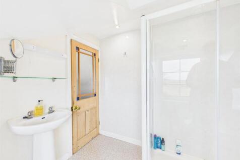 En-suite Shower room