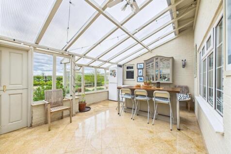 Sun Room/Bar