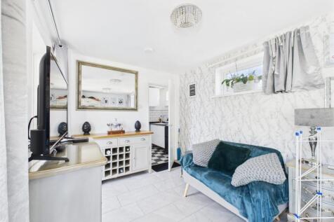 Annex Bedroom/Living