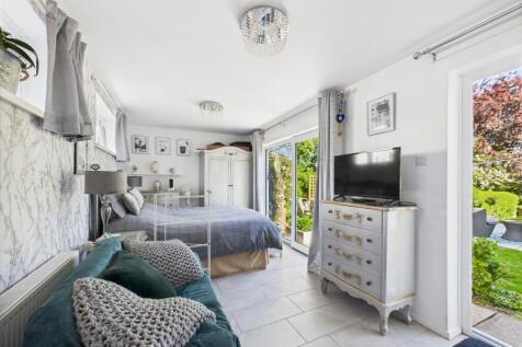Annex Bedroom/Living