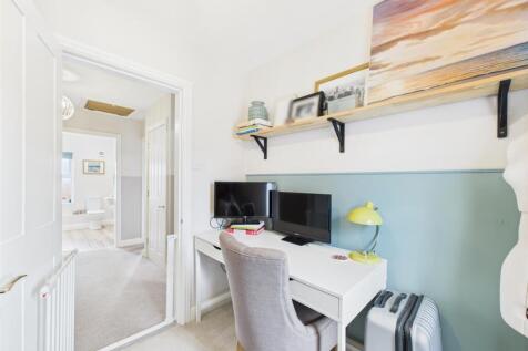 Bedroom 3/Office
