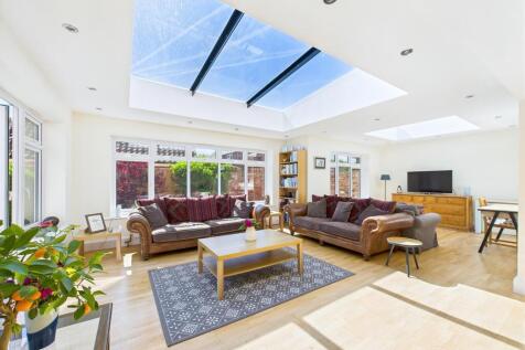 Open Plan Living/Dining Room