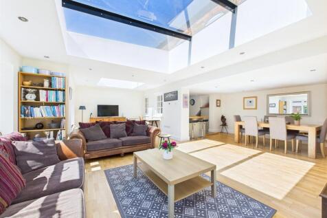 Open Plan Living/Dining Room