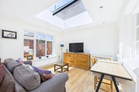 Open Plan Living/Dining Room