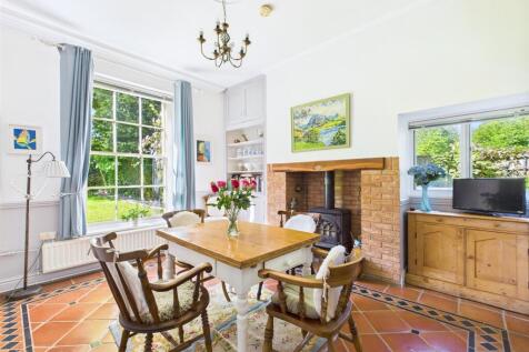 Breakfast Room