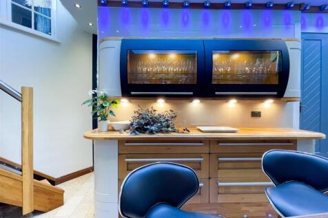 Kitchen lobby 3.jpg