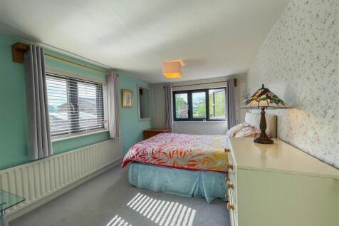 Bedroom 5(2).jpg