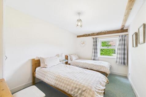 Hawthorn Bedroom 2