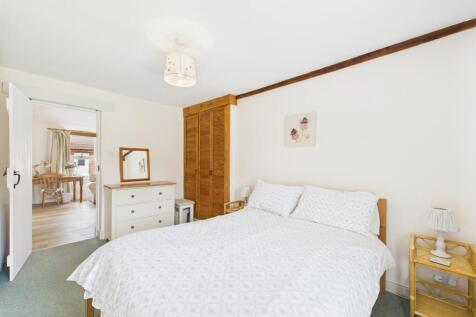 Bramble Bedroom 1