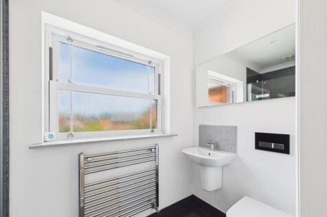 Bedroom 2 Ensuite