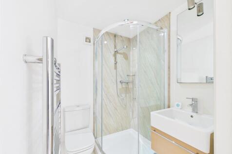 Bedroom 3 Ensuite