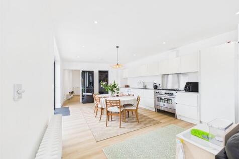 Open plan Kitchen/Dining room/Reception room
