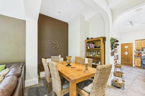 Open Plan Kitchen/Living/Dining Area