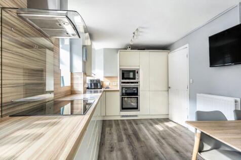 1342209-20-689f62...