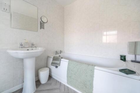 1342209-15-689f63...