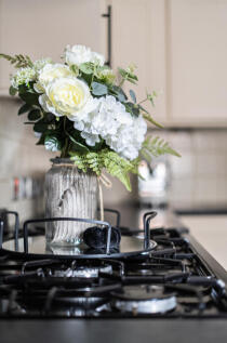 1373330-1-690367a...