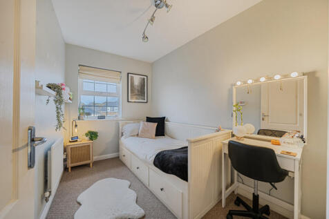 1373330-10-690369...