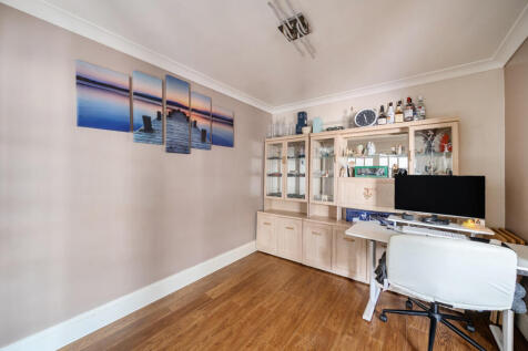 1373328-10-690896...