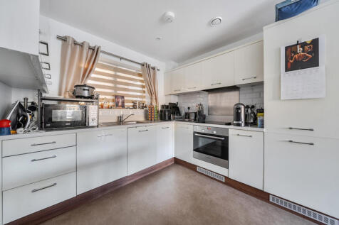 1383179-6-691eed3...