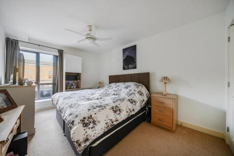 1383179-1-691eecc...