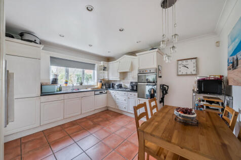 1385028-9-69282f3...