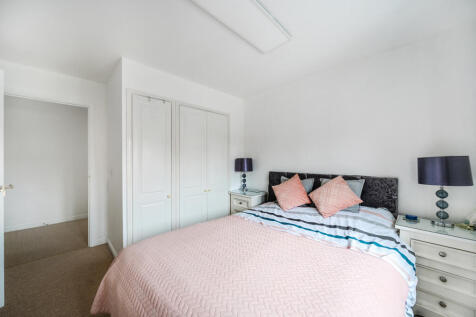 1386127-5-692d6b5...