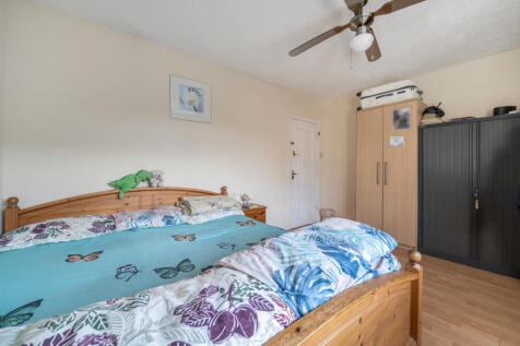 1389002-19-694000...