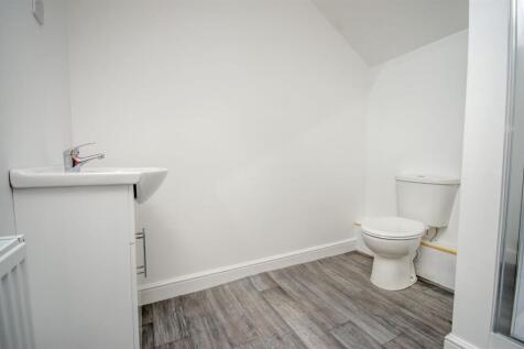 Shower Room (2).jpg