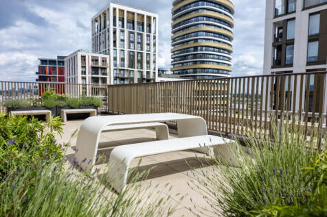 15th floor communal roof terrace