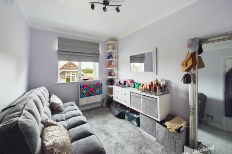 CAM01064G0-PR0399-STILL026