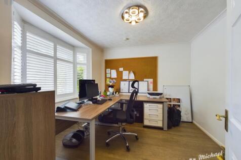 CAM01064G0-PR0399-STILL002