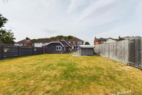 CAM01064G0-PR0399-STILL019