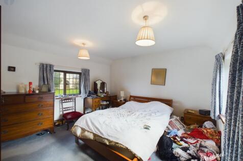 CAM03218G0-PR0387-STILL006