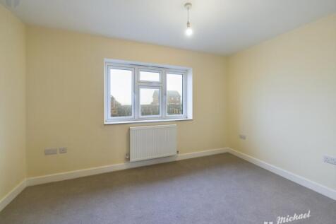 CAM03852G0-PR0156-STILL013