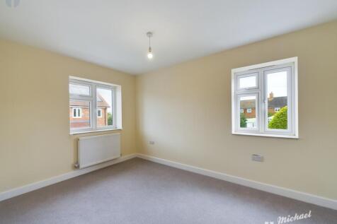 CAM03218G0-PR0309-STILL013